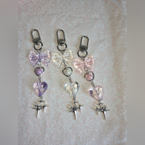 Y2K Bow Phone Charm Strap – Pink, White, & Purple (Aesthetic Keychain/Accessory) - Picture 5 of 6